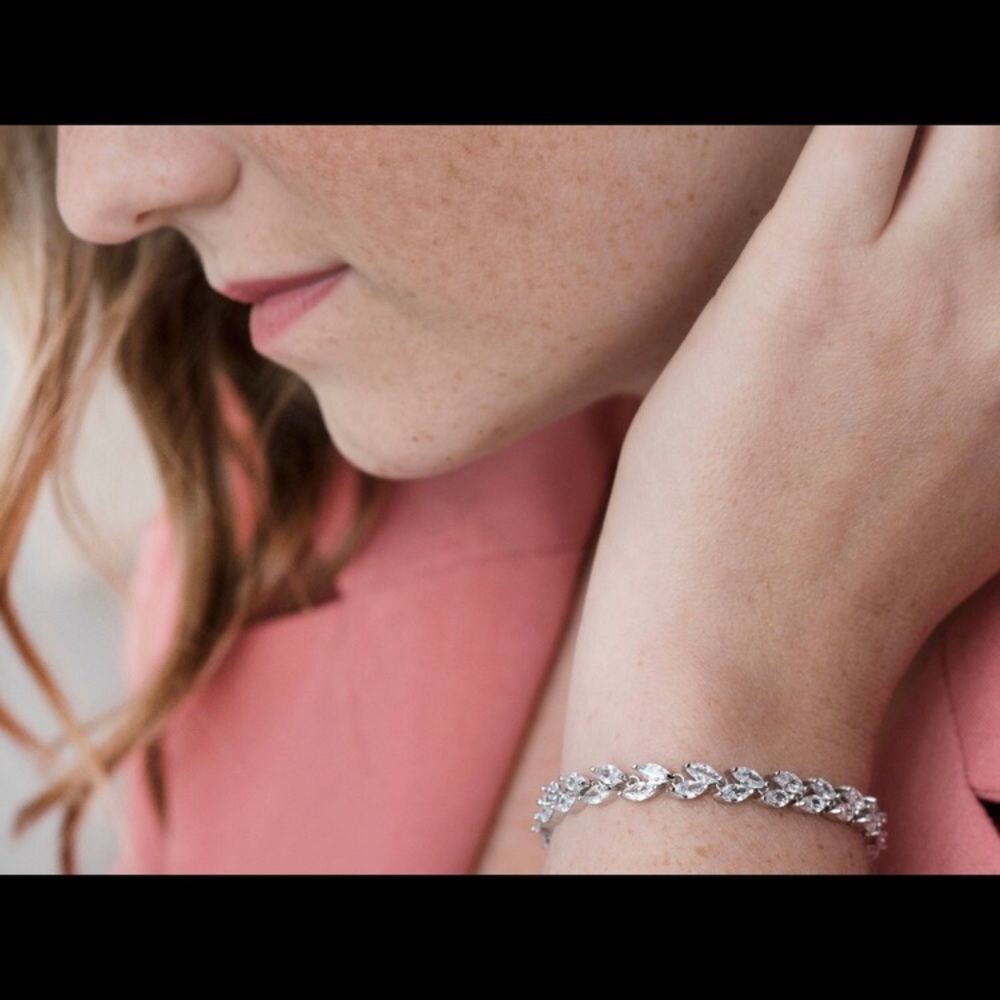 Bridal bracelet leaf pattern cubic zirconia